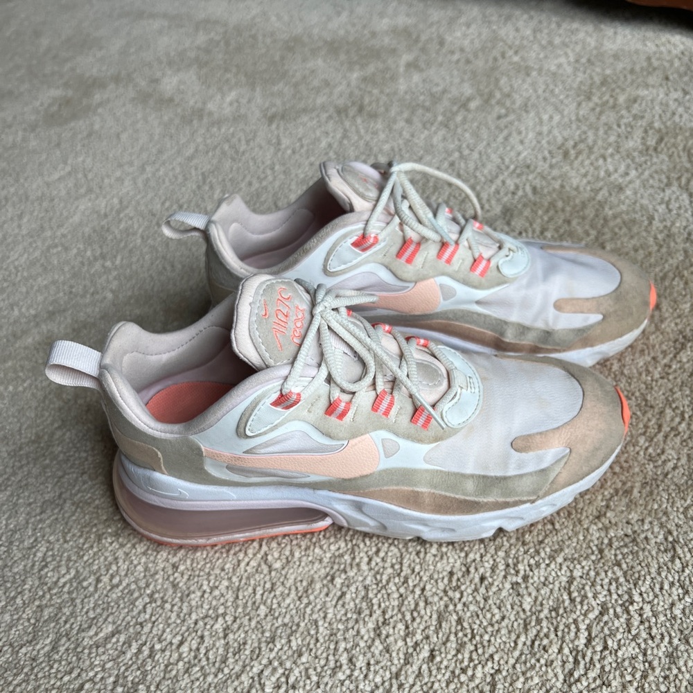 Women’s Nike 270 Reacts